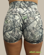 Load image into Gallery viewer, CAMO SHORTS